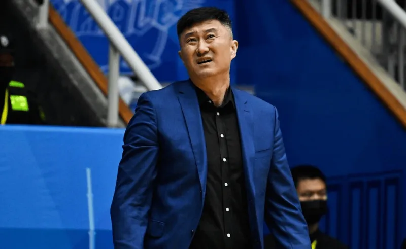 星空体育中国-杜锋:上半场两队进攻高效,吉林的三分对我们造成很大压力