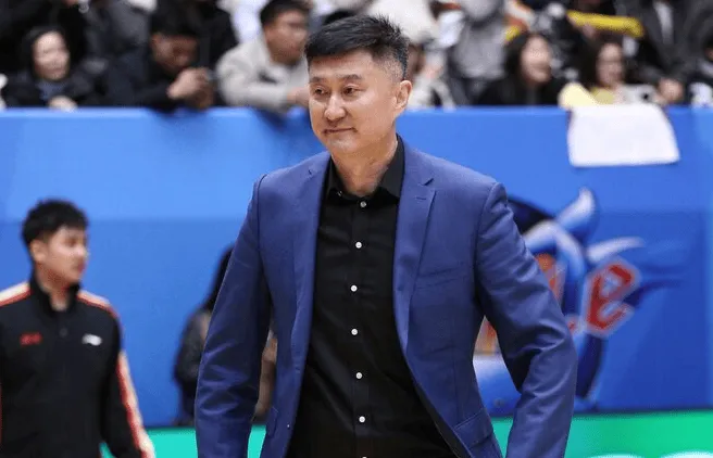 STAR SPORTS下载-杜锋:钟诚这两年把吉林带的不错,来到客场打比赛都很困难