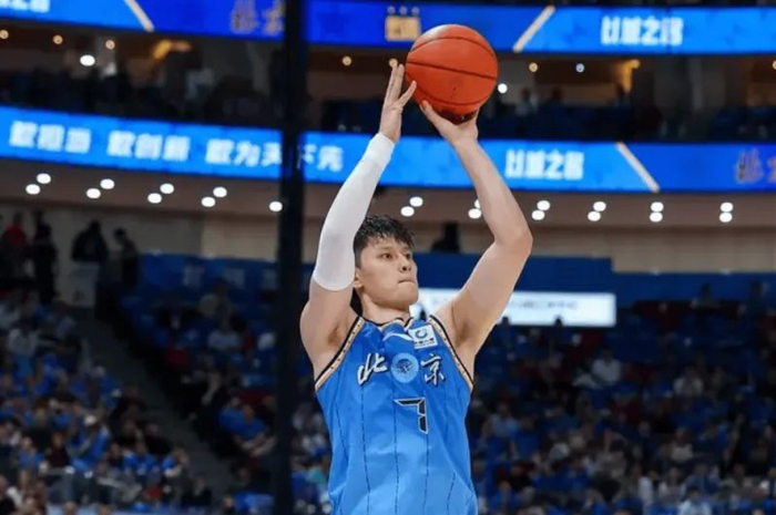STAR SPORTS下载-男篮官宣曾凡博、贺希宁与王浩然增补短训营,都是即战力球员!|季后赛|国家队|广东男篮|广东宏远|北京首钢_新浪体育_新浪新闻